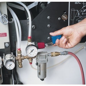 Regulator przepływu w przewodach pneumatycznych SMC