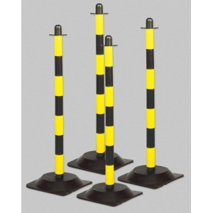 Słupek plastikowy żółto-czarny o wysokości 90cm, z kwadratową podstawą gumową