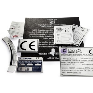 BPTC-83-439BK  Etykiety BRADY, samoprzylepny winyl czarny o szer: 89mm x dł: 40m