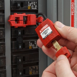 Kłódka Brady SafeKey Lockout, czerwona, z nylonowym kabłąkiem 25mm, różne klucze